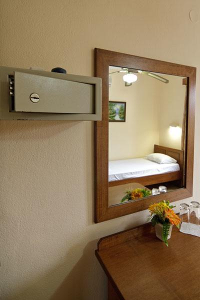 Mango Rooms Rhodes City Eksteriør billede
